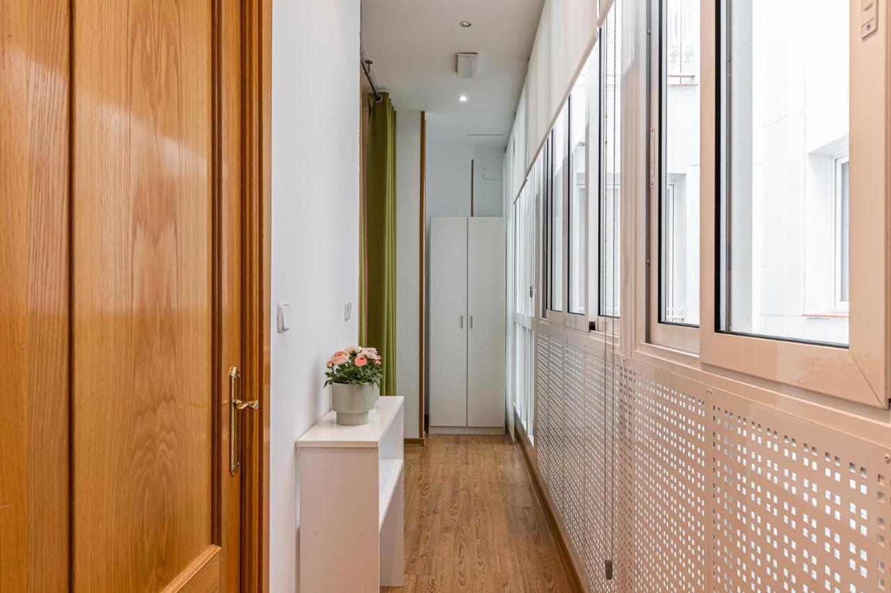 Waou Apartamentos En Sol Confort 7 マドリード エクステリア 写真