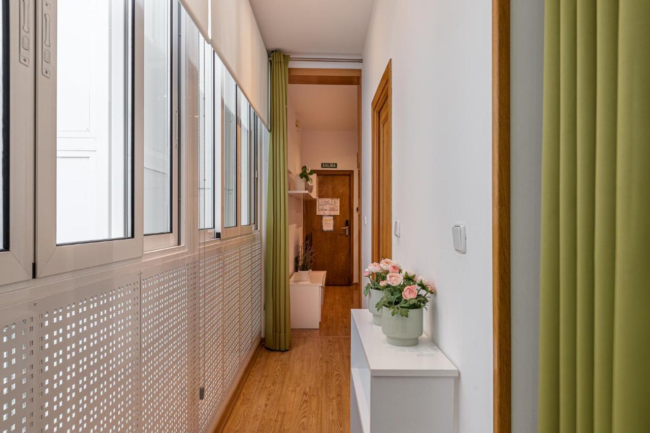 Waou Apartamentos En Sol Confort 7 マドリード エクステリア 写真